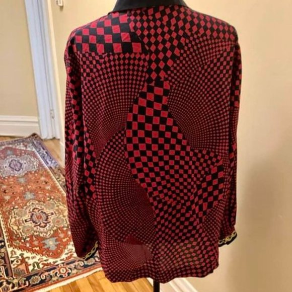 VINTAGE Italian designer Fausta Cinquini 1980s patterned silk blouse - Picture 2 of 8